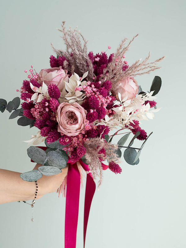 Bouquet de fleurs séchées et stabilisées, avec roses anglaises éternelles rose et eucalyptus - Bouquet "Moira"
