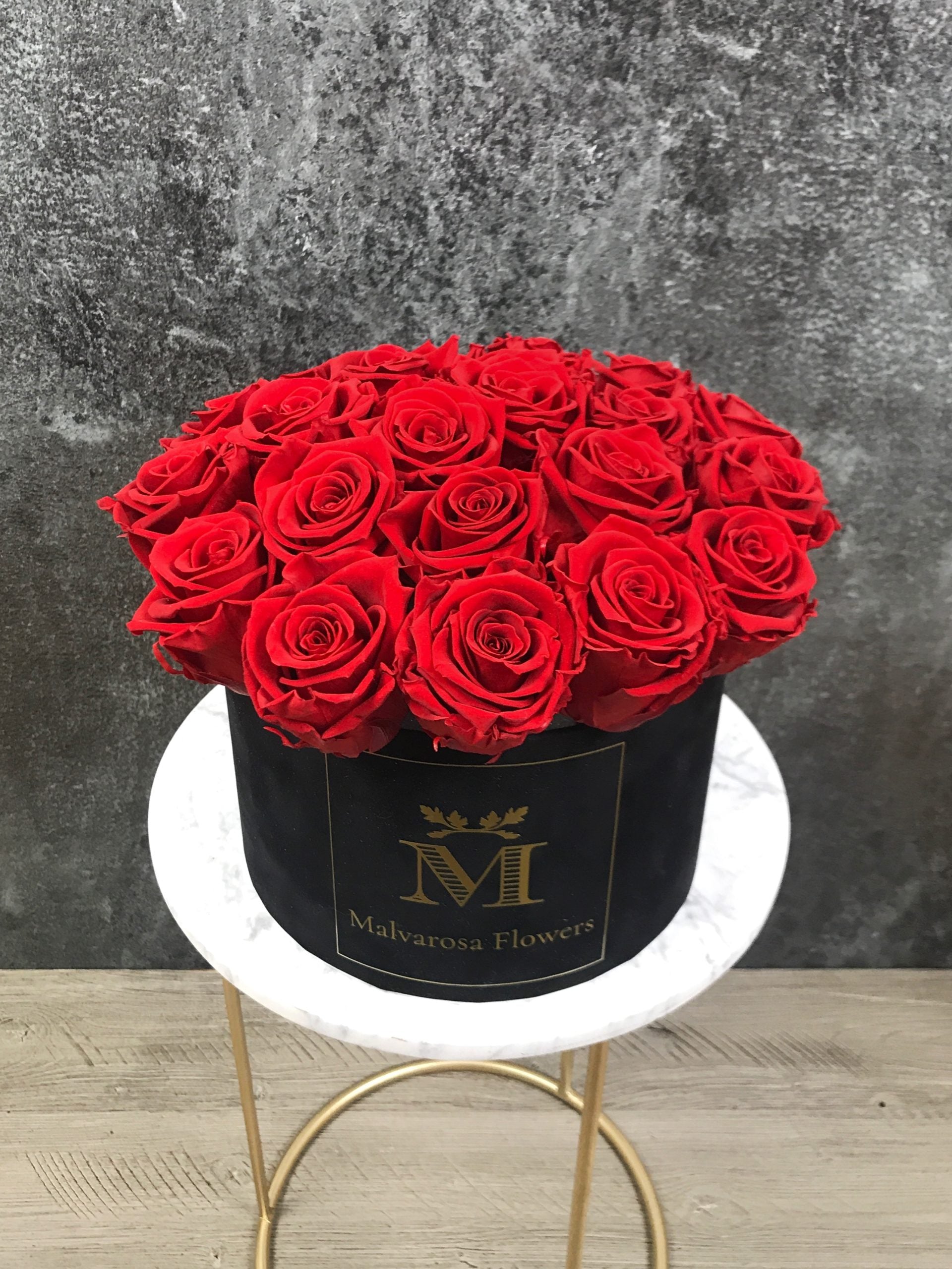 Boîte à fleurs avec rose éternelles rouges - Bouquet de Luxe en