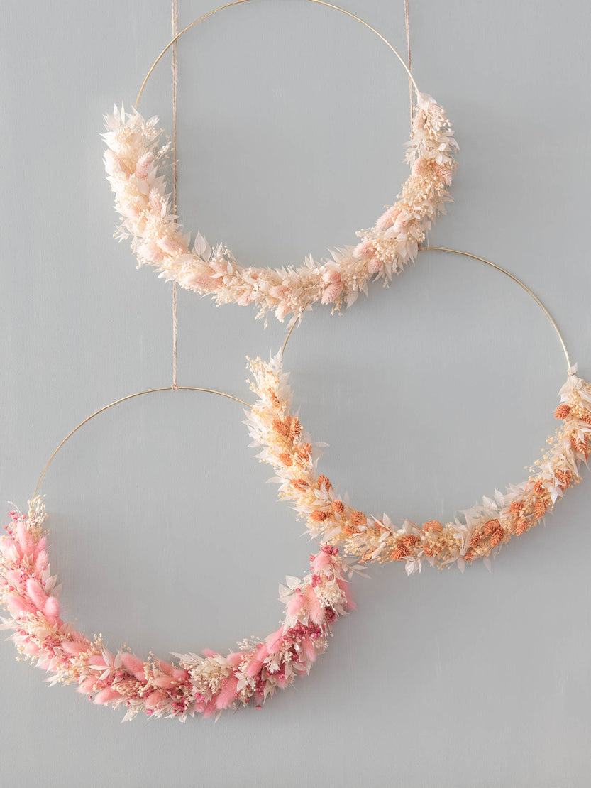 Couronne de fleurs séchées naturelle