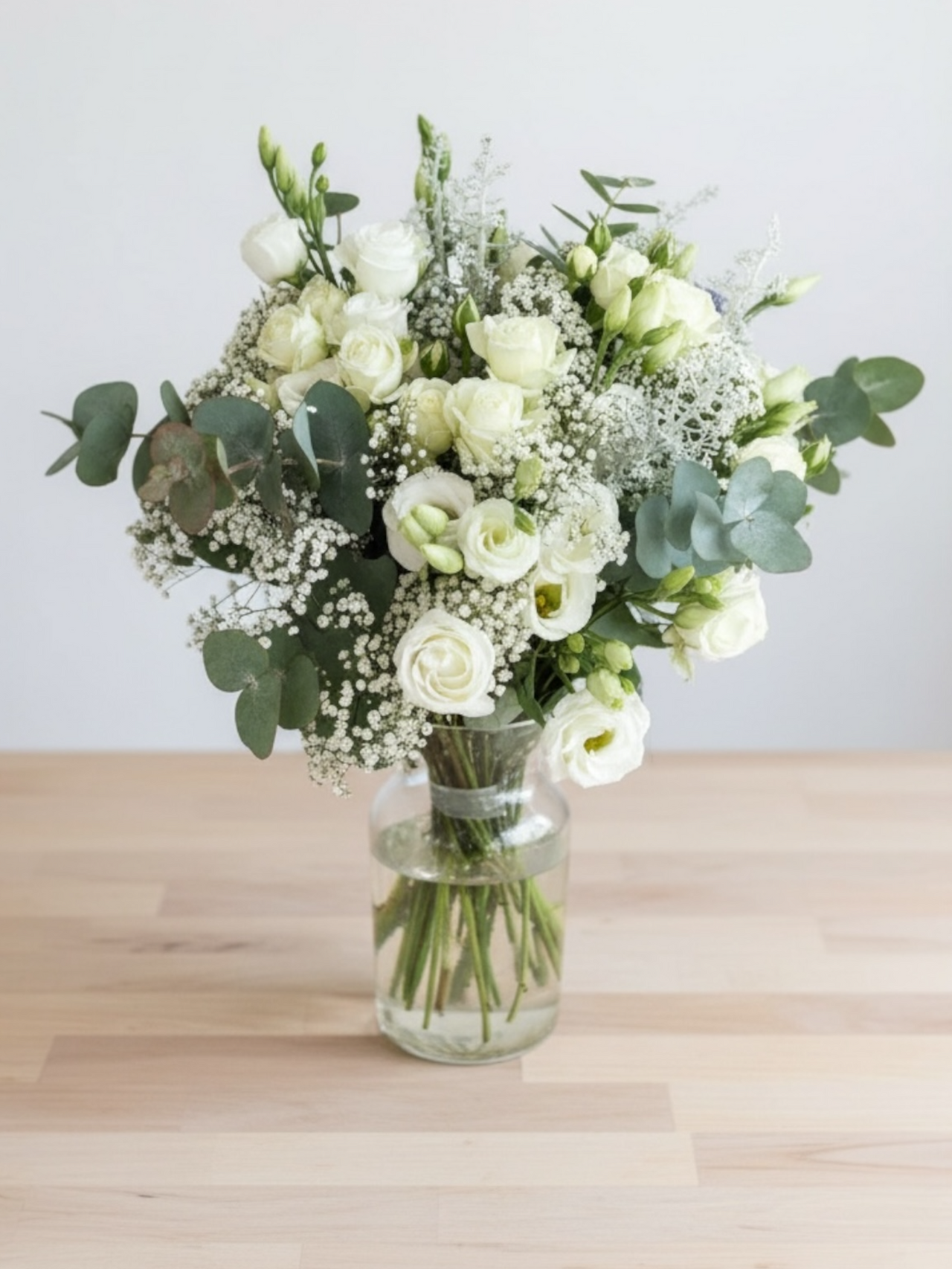 Birthday bouquet with white flowers - Bouquet 