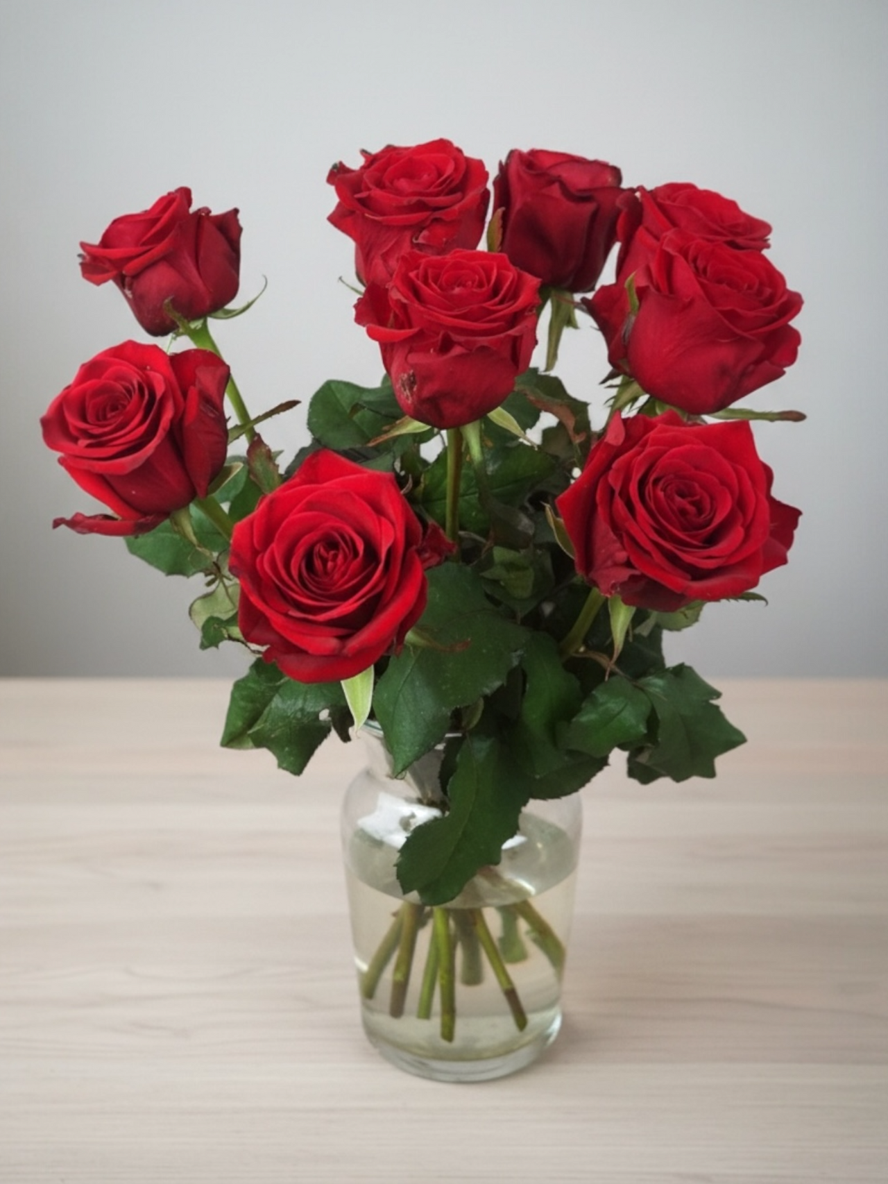 Send bouquet of red roses - Bouquet of 10 Red Roses