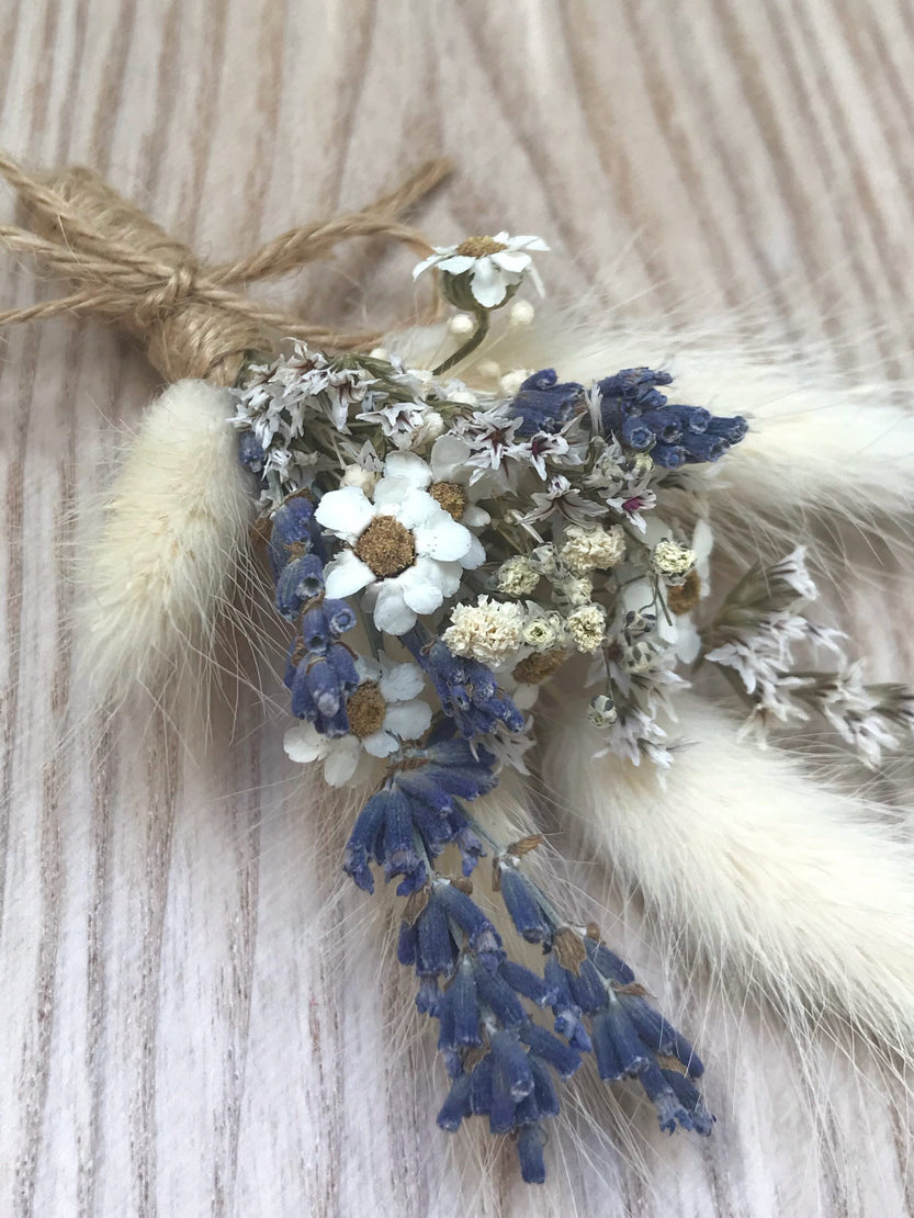 Dried flower wedding boutonniere with stabilized lagurus and glixia