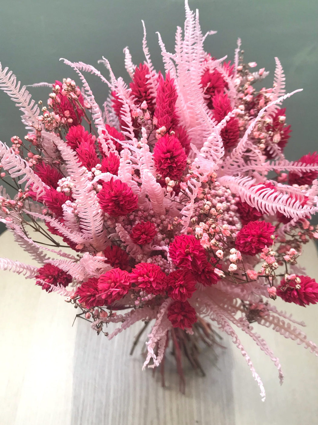 Bouquet de fleurs séchées rose, avec phalaris fuchsia et helecho - Bouquet « Sara »