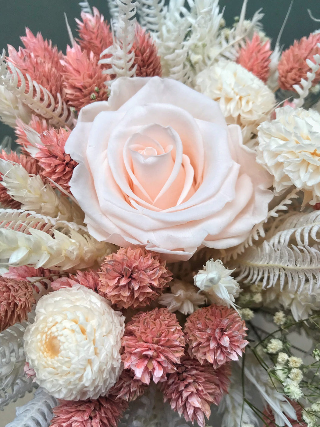 Bouquet avec rose stabilisée et phalaris rose - Bouquet 