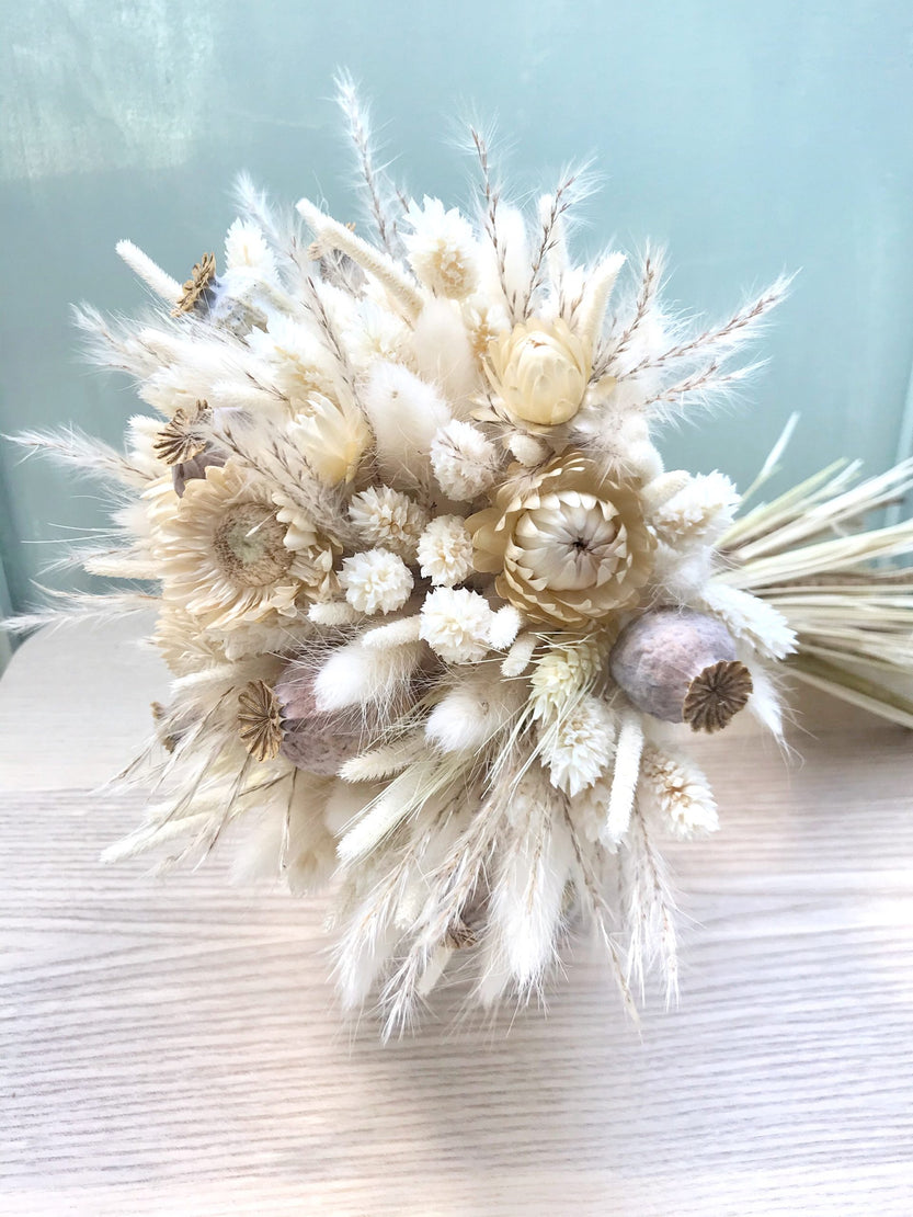 Creamy White Natural Dried Flower Bouquet - 