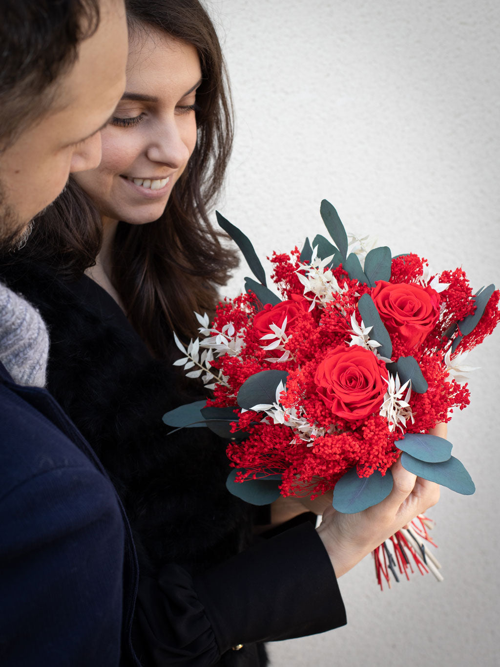 Bouquet avec roses éternelles rouges  - Bouquet 